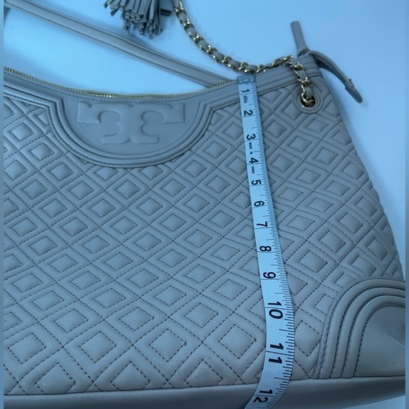 Tory Burch Fleming Quilted Leather tote bags - Picture 9 of 14